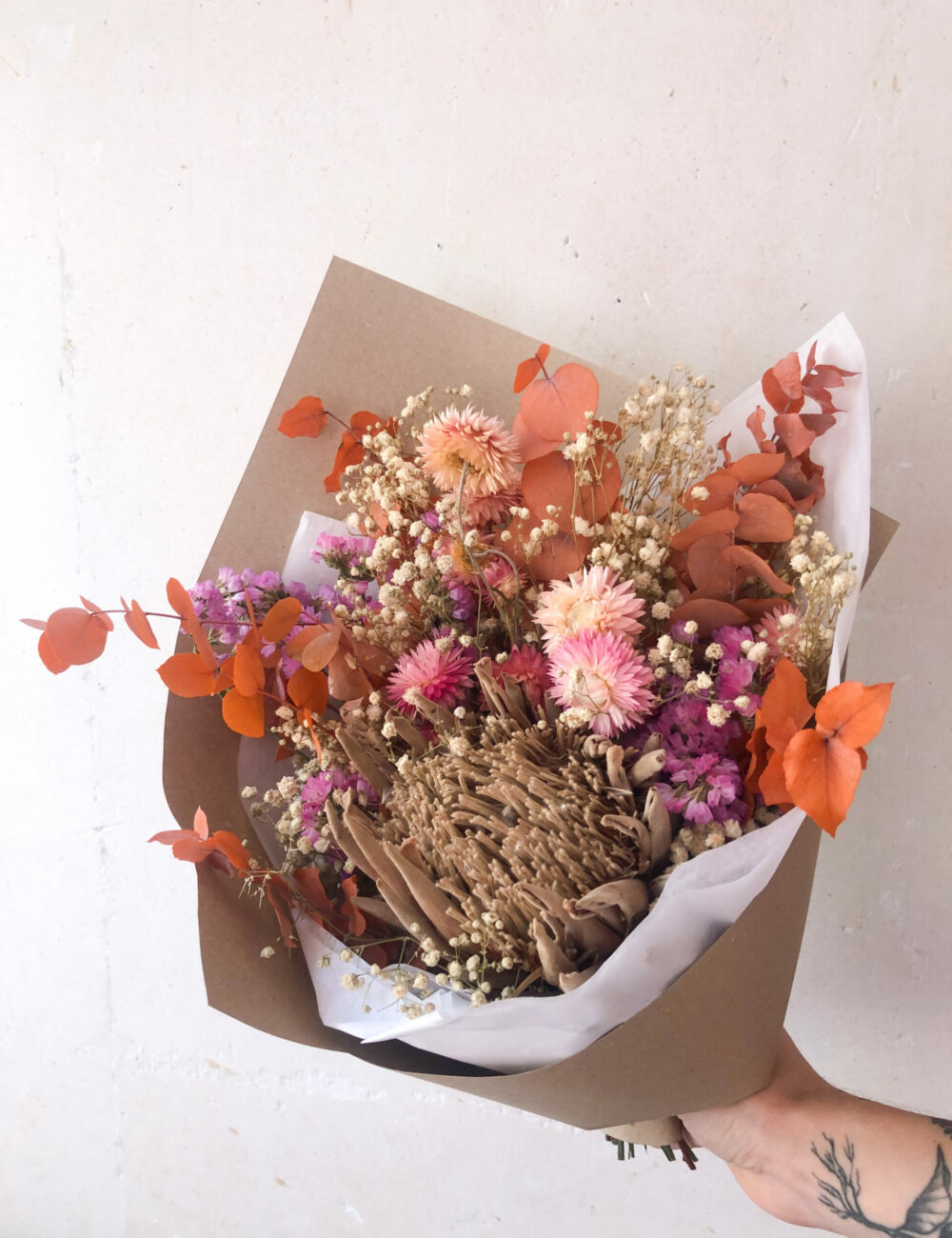 bouquet de fleurs séchées gypsophile euclapytus fleur exotique atelier toulouse livraison france