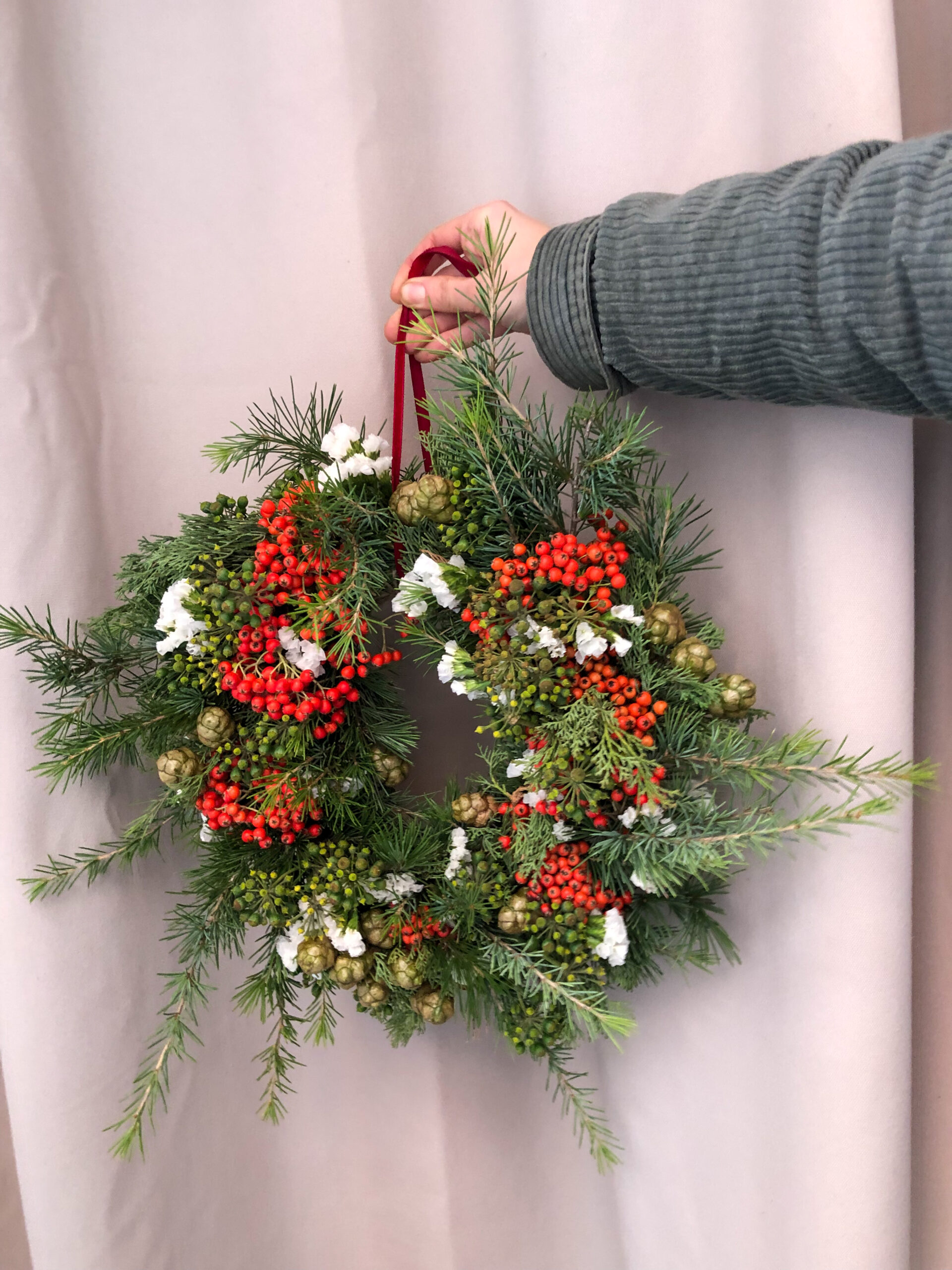 couronne de l'avent en sapin et fleurs toulouse fleuriste françaises